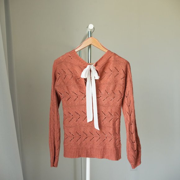 Dusty Pink sweater with a ribbon back Size S - Picture 1 of 6